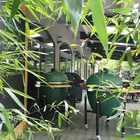 Vizparti Ueduelo * Zánka